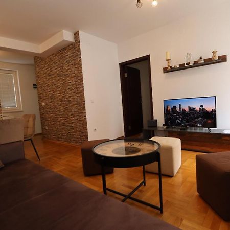 Lux Apartment Rose 2 60M2 Крагуевац Екстериор снимка