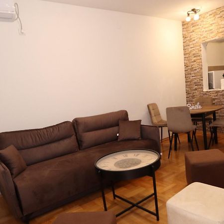 Lux Apartment Rose 2 60M2 Крагуевац Екстериор снимка