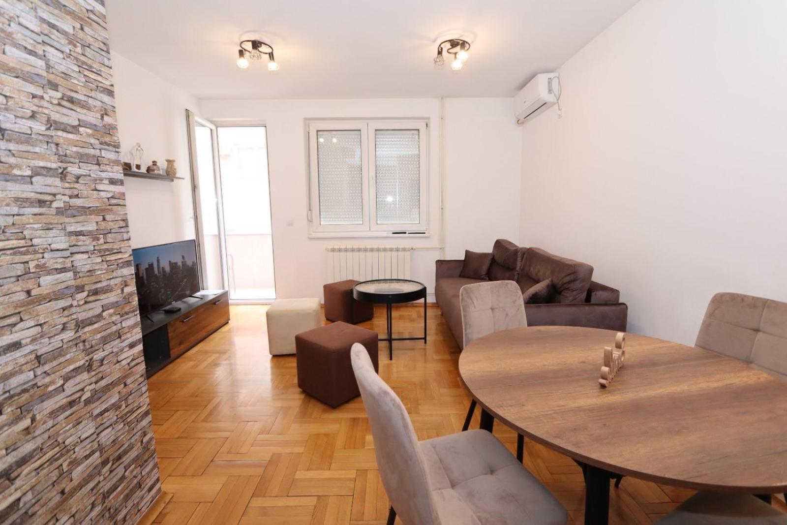 Lux Apartment Rose 2 60M2 Крагуевац Стая снимка
